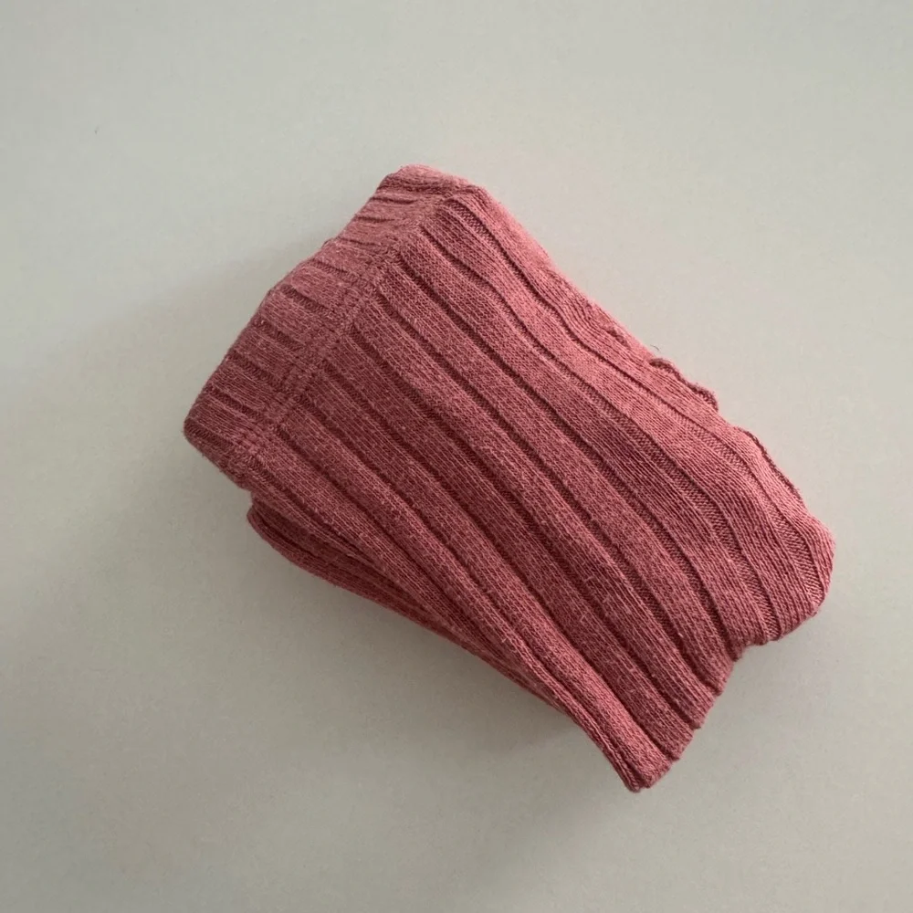 ZARA Ribbed Rose Tights - Picture 3 of 4